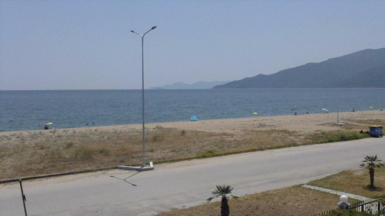 Villa Iris Vrasná 外观 照片
