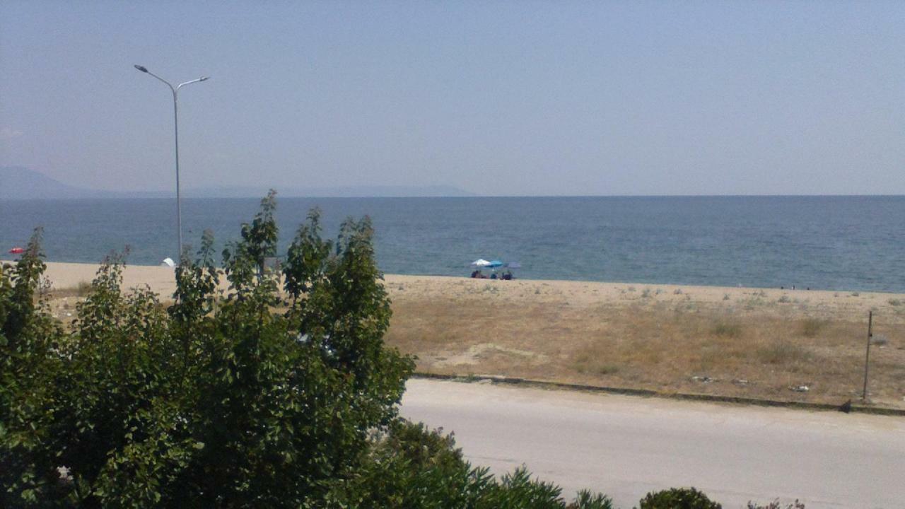 Villa Iris Vrasná 外观 照片