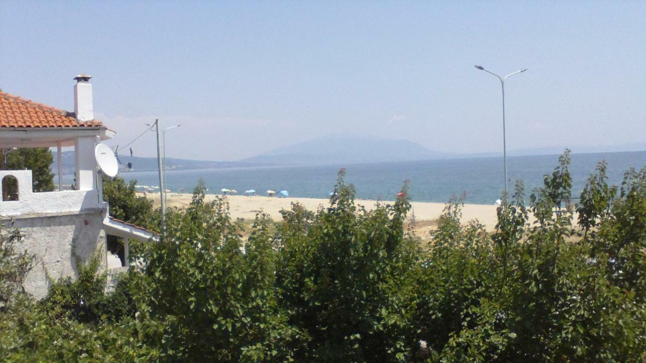 Villa Iris Vrasná 外观 照片